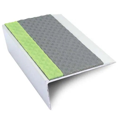 66x32mm Aluminium Non Slip Stair Nosing Edge Trim 